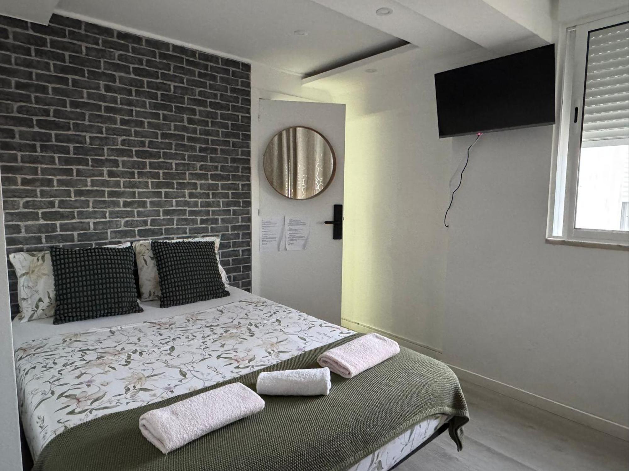 Airport Room ลิสบอน ภายนอก รูปภาพ
